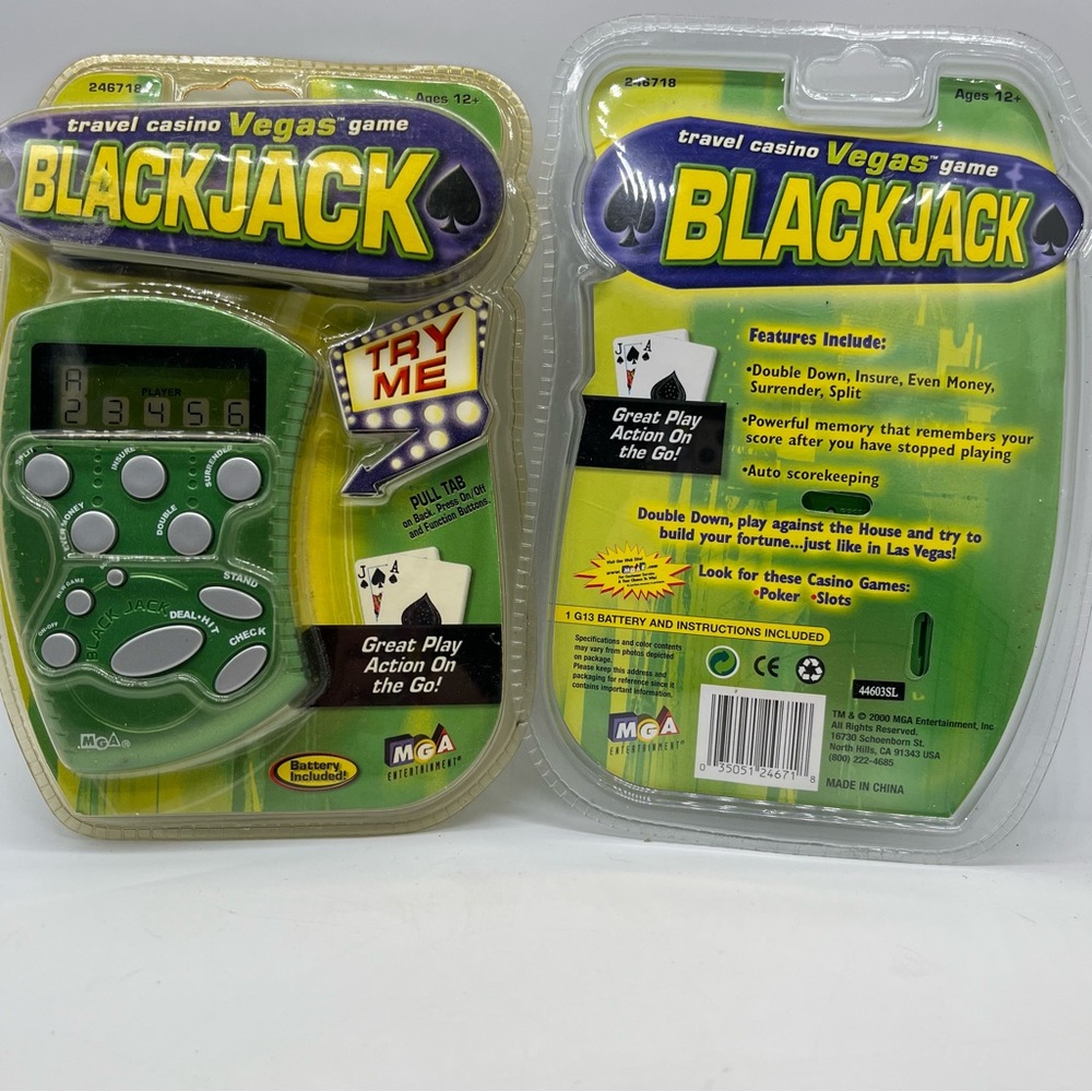 2 BLACKJACK 21 MGA ELECTRONIC HANDHELD TRAVEL CASINO VEGAS VIDEO LCD GAME POCKET